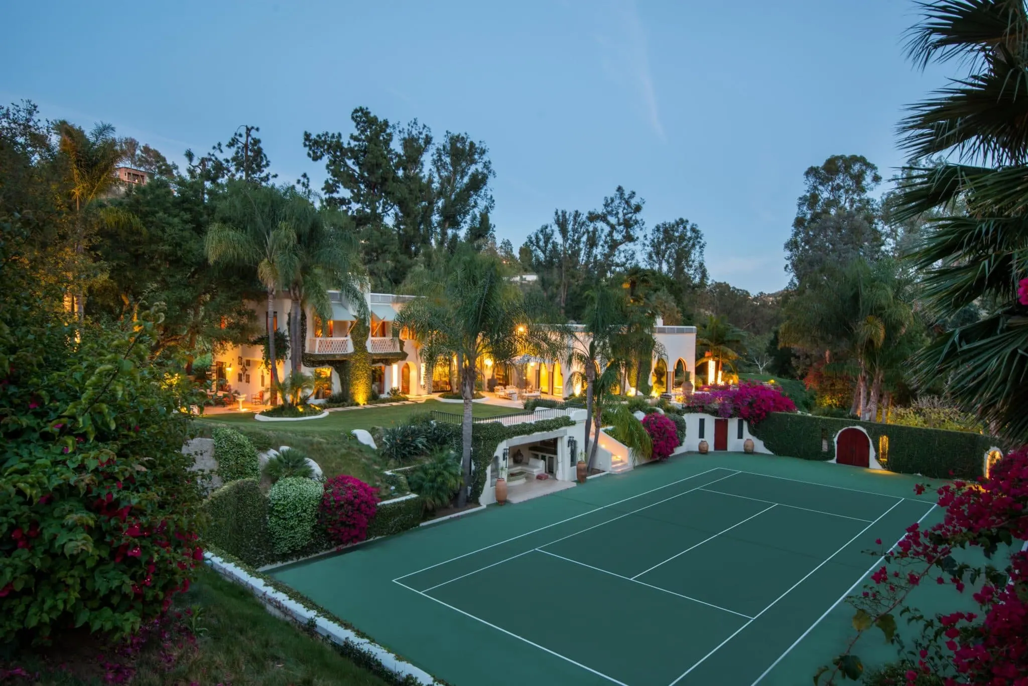 Aaron Kirman&acirc;&euro;&trade;s Favorite Things